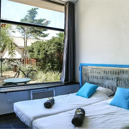 פארק נופש Village Albatros *